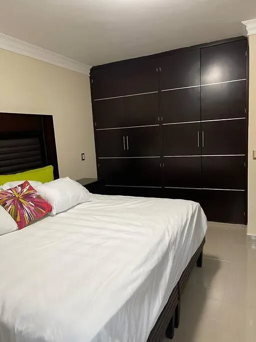 Casa Con Alberca En Excelente Ubicacion, Para Grupos Grandes De Personas Villa Mazatlan