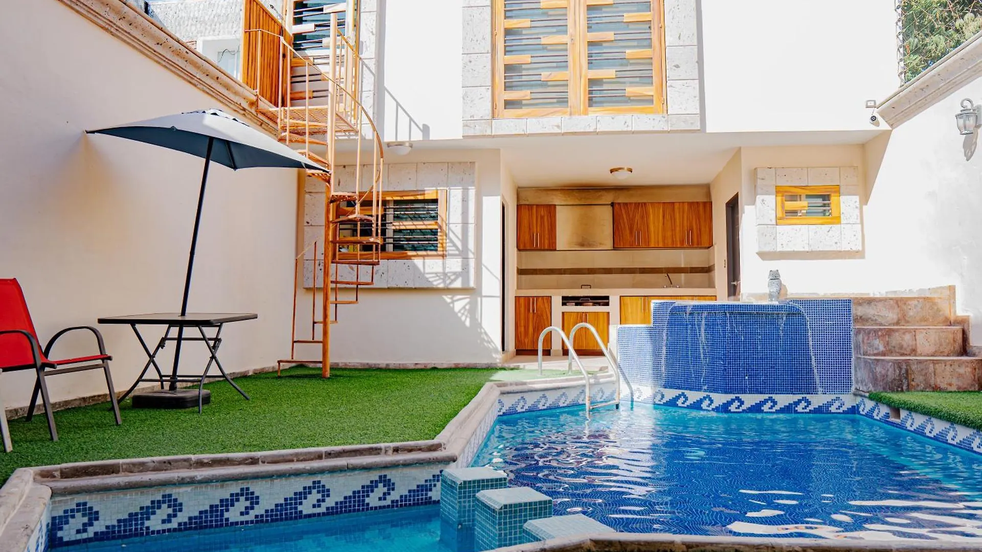 Casa Con Alberca En Excelente Ubicacion, Para Grupos Grandes De Personas Mazatlán 0*,  Mexikó