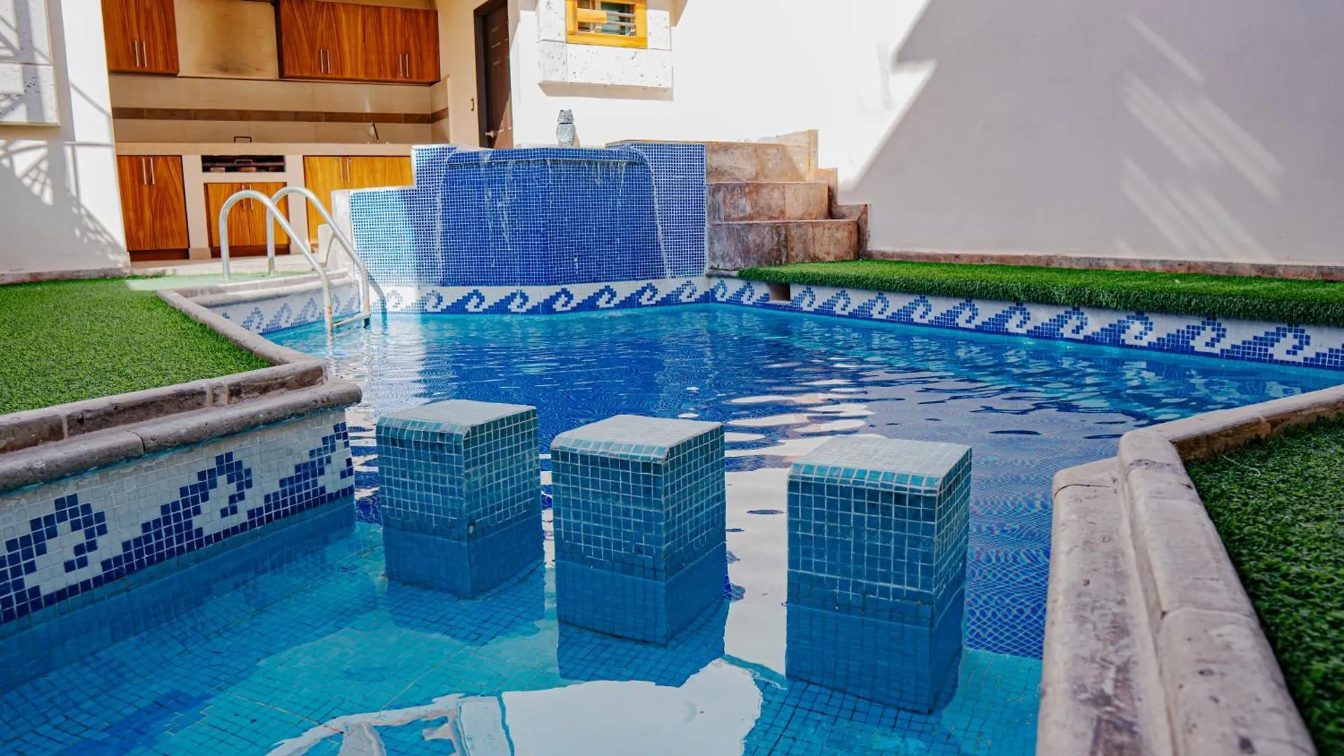 Villa Casa Con Alberca En Excelente Ubicacion, Para Grupos Grandes De Personas Mazatlán Mexikó